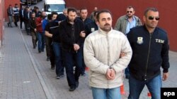 Թուրքիայում ենթադրյալ գյուլենականների են ձերբակալում, Կայսերի, ապրիլ, 2017թ․