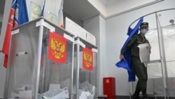 «Одобренные соперники на постановочных выборах»? Западные и российские медиа – о выборах в Госдуму России (видео)