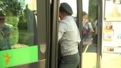 В ожидании автобуса