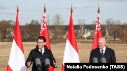 Канцлер Аўстрыі Сэбастыян Курц і Аляксандар Лукашэнка ў мэмарыялы ў Трасьцянцы, 28 сакавіка 2019