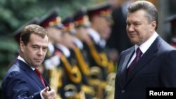 Дмитрий Медведев и Виктор Янукович в Киеве, 17 мая 2010