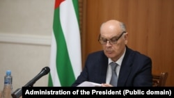 Аслан Бжания