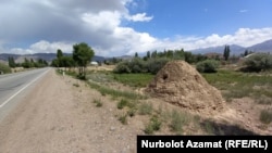 Семиз-Бел айылындагы күмбөз, Ысык-Көл.