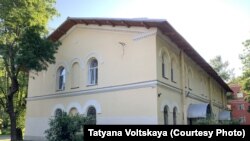 Тот самый незаконно перестроенный дом в Петергофе