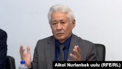 Турсунбек Акун, мурдагы акыйкатчы.