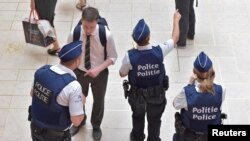 Полиция в Брюсселе (июнь 2017, архивное фото)
