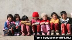 Кыргызстан. Мотурайган балдар. Иллюстрация 