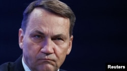 Польшанын тышкы иштер министри Радослав Сикорски