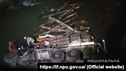 За попередніми даними поліції, водій не впорався з керуванням