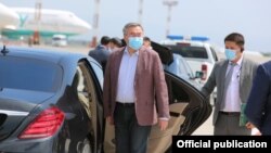 Мухтар Тлеуберди Кыргызстанга келе жатканда тартылган сүрөт. 