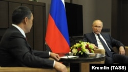 Садыр Жапаров менен Владимир Путин. Архив. 