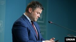 У ніч на 11 серпня в Києві спалили автомобіль колишнього голови Офісу президента Андрія Богдана