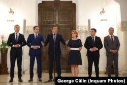 Reprezentanții PSD susțin o conferință de presă după consultările avute cu președintele Nicușor Dan, la Palatul Cotroceni din București, 19 iunie 2025. La microfon: Sorin Grindeanu, presedintele interimar al PSD.