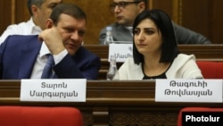 Тарон Маркарян и Тагуи Товмасян