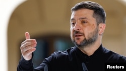 Президент висловив сподівання на те, що в програмі акумулюватиметься не менше від одного мільярда доларів щомісячно