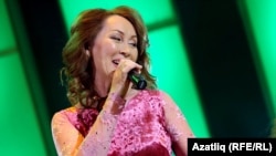 Резидә Шәрәфиева (1966-2025)