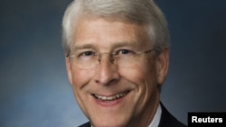 Сенатор Роджер Уикер, один из адресатов ядовитых писем