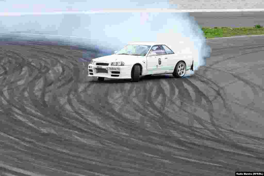 Автодромна некъ бина тоьллачу материалех