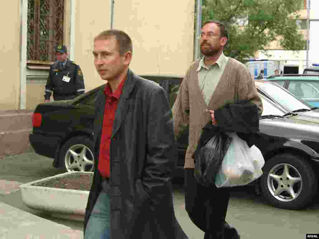 Вячаслаў Сіўчык перад судом, 4 чэрвеня - Вячаслаў Сіўчык перад судом, 4 чэрвеня