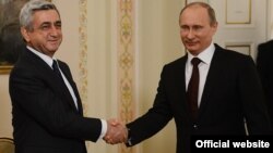 Russia -- President Vladimir Putin meets his Armenian counterpart Serzh Sarkisian in Novo-Ogaryovo, 12Mar2013.