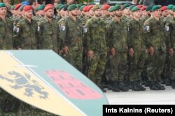 Нямецкія вайскоўцы ў дзень інаўгурацыі 45-й бранятанкавай брыгады ў Вільні, 22 траўня 2025