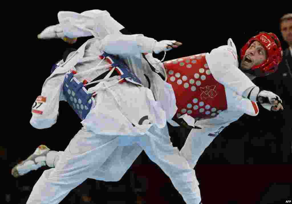 در بازی دوم در مقابل محمد باقری معتمد تکواندو کار ایرانی 4-5 با امتیاز طلایی شکست خورد