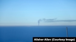 Эксперттердин пикиринде Бишкектин абасынын булганышынын бир себеби Жылуулук электр борбору менен катар автоунаалардан чыккан түтүн эсептелет. 