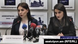 Կոռուպցիայի կանխարգելման հանձնաժողովի նախագահ Հայկուհի Հարությունյանը և հանձնաժողովի անդամ Լիլիթ Ալեքսանյանը մամուլի ասուլիս են տալիս, 11 փետրվարի, 2020թ.