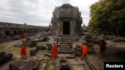 Бангкок менен Пномпен  жүздөн ашык жылдан бери храм комплекстери турган аймакты талашып келет.