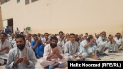 معتادان درمان شده در نیمروز افغانستان. 