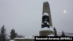 Памятник жертвам Ленского расстрела