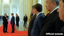 Алмазбек Атамбаев Казакстанга өткөн жылдын ноябрь айында барган