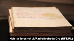 Списані зошити про перші демократичні мітинги в Україні