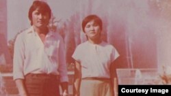 ​1987-жыл, Фрунзе. Ак үйдүн жанында