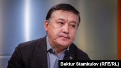 Ахматбек Келдибеков.