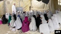 نهادهای بین‌المللی، وضعیت زنان در افغانستان پس از حاکمیت دوبارۀ طالبان را بحرانی عنوان می‌کنند.