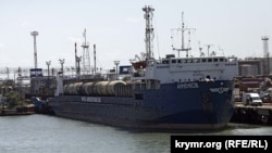 Порт «Кавказ», поромна переправа на російському боці Керченської протоки, липень 2015 року