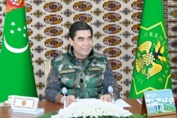 Ґурбанґули Бердімухамедов веде засідання Ради державної безпеки Туркменистану