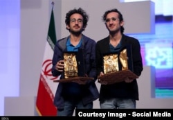 İranda Azərbaycanca filmlərə çəkən digər rejissorlar Təbrizli Bəhram və Bəhmən Ərk qardaşları.