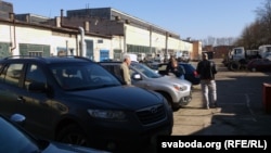 У часе зьверкі дакумэнтаў узнікаюць дыскусіі