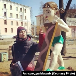 Паэт Віктар Жыбуль. Фота Аляксандры Макавік