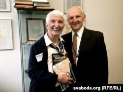 Вячка Станкевіч з жонкай Джоан у Празе, травень 2013