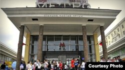 Таким вестибюль был еще недавно