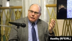 Юлай Шамилоглы