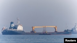 Босфор кысыгындагы эгин ташыган коммерциялык кемелер, 2-ноябрь 2022-жыл.