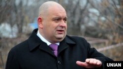 Микола Злочевський від червня 2010 року до квітня 2012 року був міністром охорони навколишнього природного середовища України