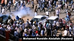 Судандаги норозилик намойишларидан бири.