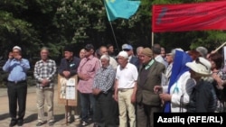 Чарага килүче кырымтатарлар