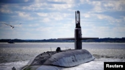 Суу алдында баллистикалык ракета алып жүрүүчү кеме. Архив сүрөт. 