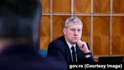 Cătălin Predoiu a fost desemnat premier intermiar pe 6 mai, după demisia lui Marcel Ciolacu. 